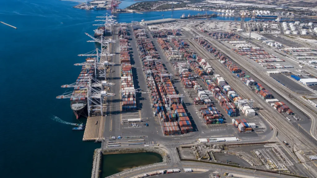 Sea freight operations on the China to Benin lane